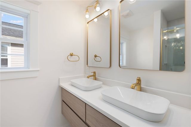40 Atlantic Street, Newport, RI 02840