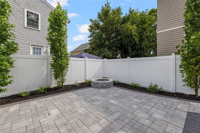 40 Atlantic Street, Newport, RI 02840
