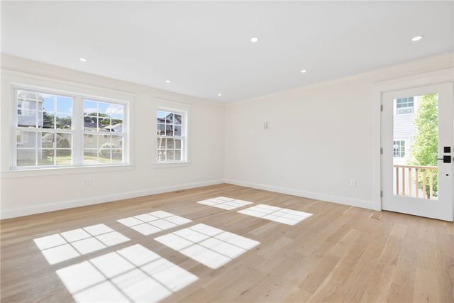 40 Atlantic Street, Newport, RI 02840