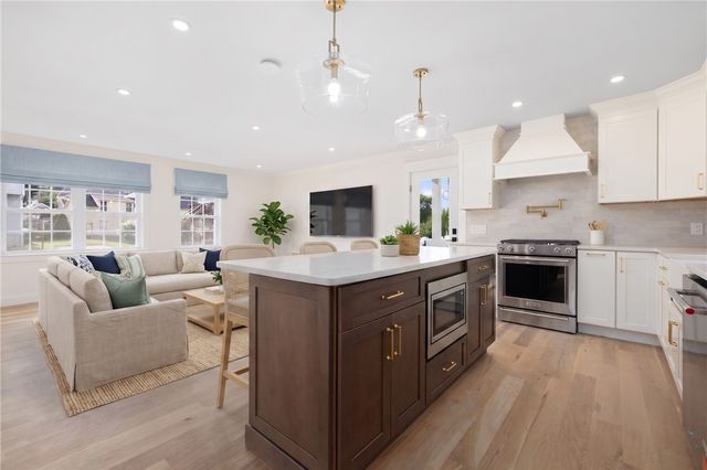 40 Atlantic Street, Newport, RI 02840