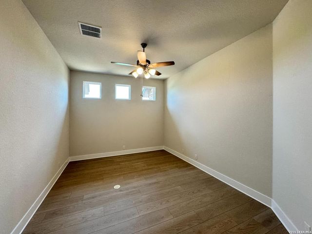 212 Megan's Lane, Castroville, TX 78009