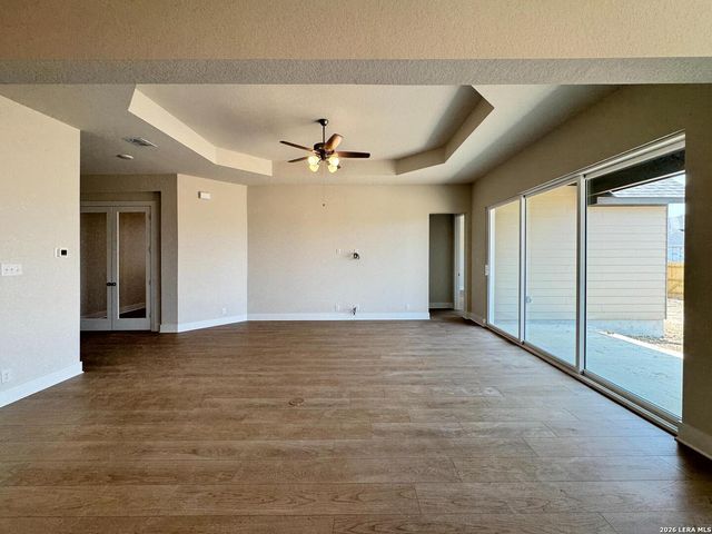 212 Megan's Lane, Castroville, TX 78009