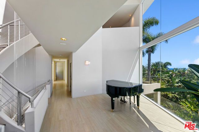 28177 Rey De Copas Lane, Malibu, CA 90265