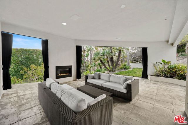 28177 Rey De Copas Lane, Malibu, CA 90265