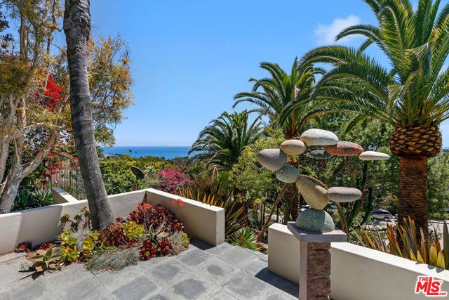 28177 Rey De Copas Lane, Malibu, CA 90265