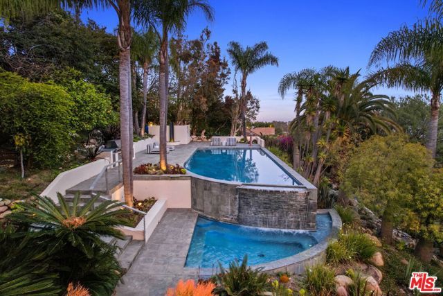 28177 Rey De Copas Lane, Malibu, CA 90265