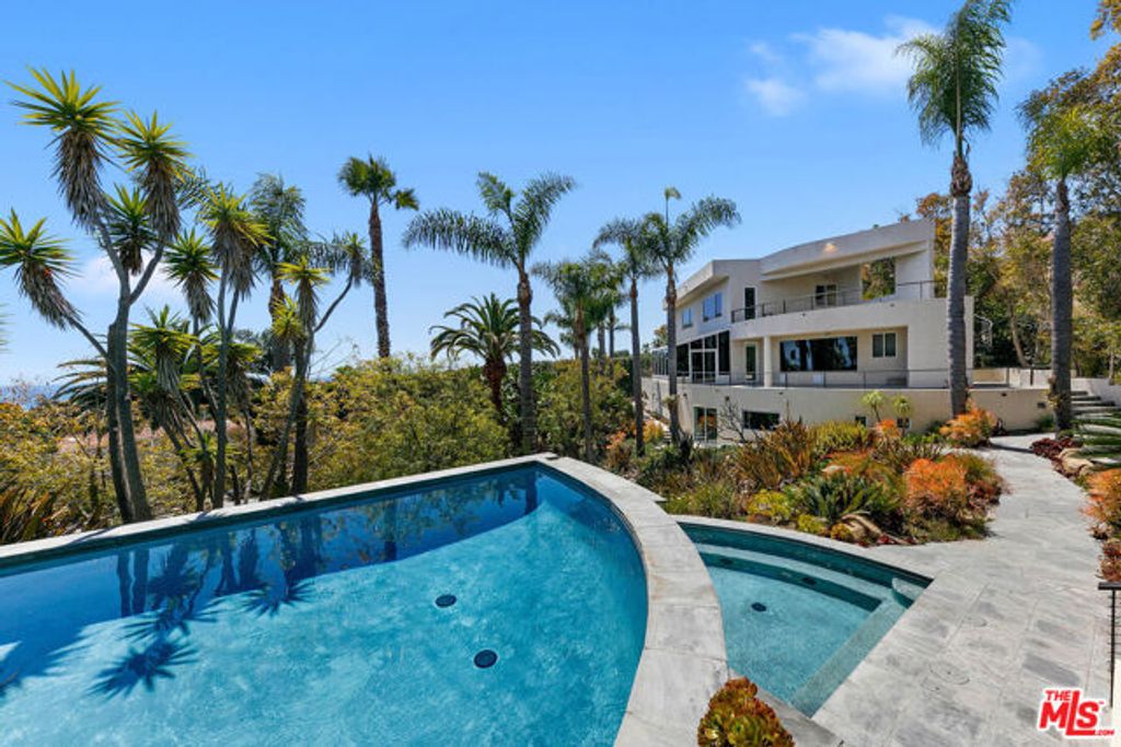 28177 Rey De Copas Lane, Malibu, CA 90265
