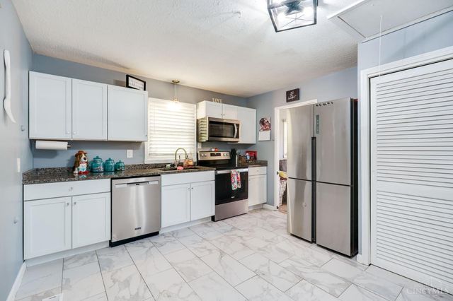 75 Union Avenue, New Miami, OH 45011