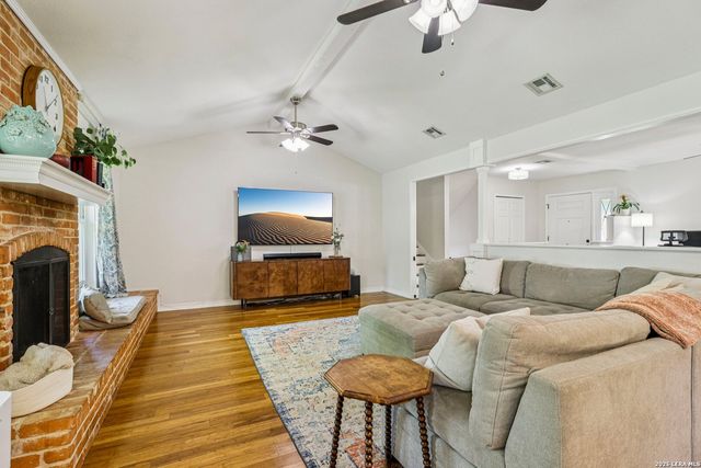 15719 Blue Creek St, San Antonio, TX 78232