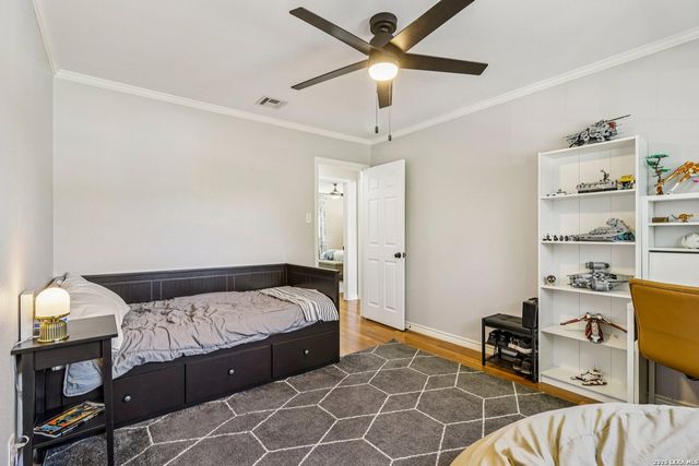 15719 Blue Creek St, San Antonio, TX 78232