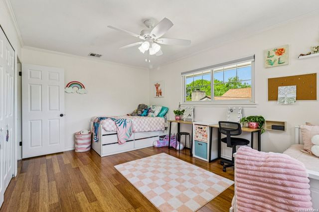 15719 Blue Creek St, San Antonio, TX 78232