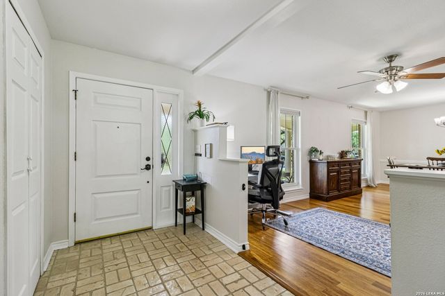 15719 Blue Creek St, San Antonio, TX 78232