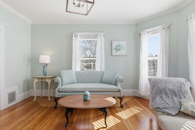 4 Valley Rd 4, Swampscott, MA 01907