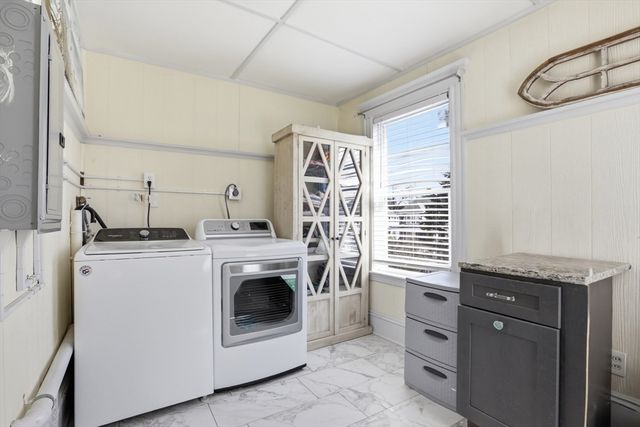 4 Valley Rd 4, Swampscott, MA 01907