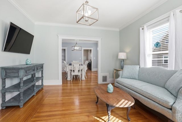 4 Valley Rd 4, Swampscott, MA 01907