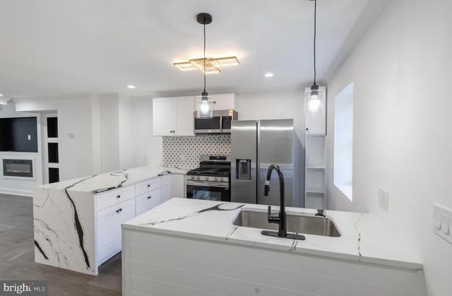 3905 8TH ST, Baltimore, MD 21225