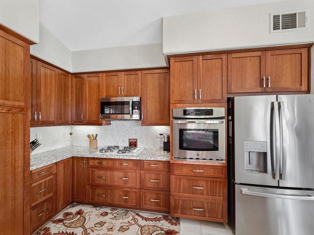 42811 Edessa Street, Palm Desert, CA 92211