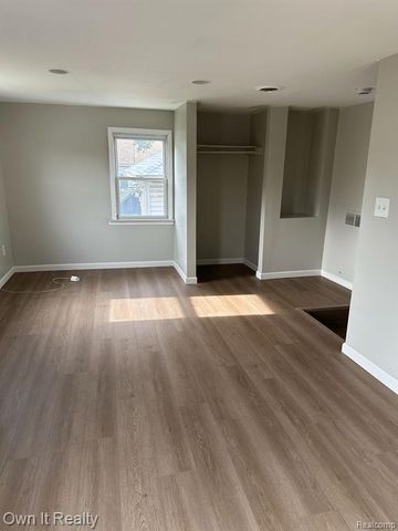 56 Oak Street, River Rouge, MI 48218