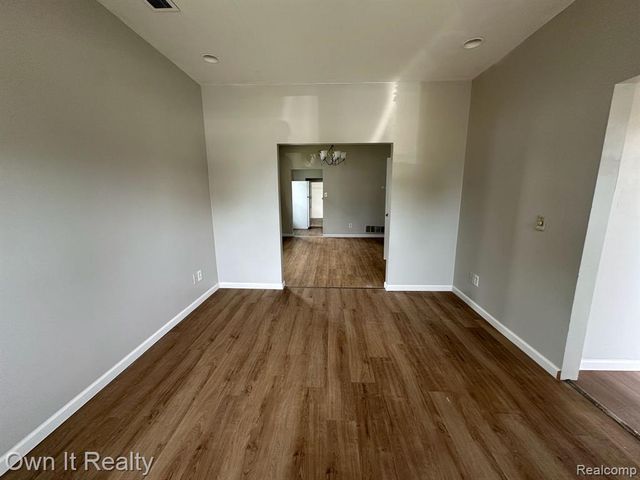 56 Oak Street, River Rouge, MI 48218