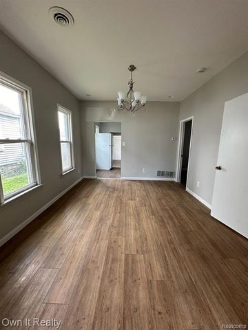 56 Oak Street, River Rouge, MI 48218