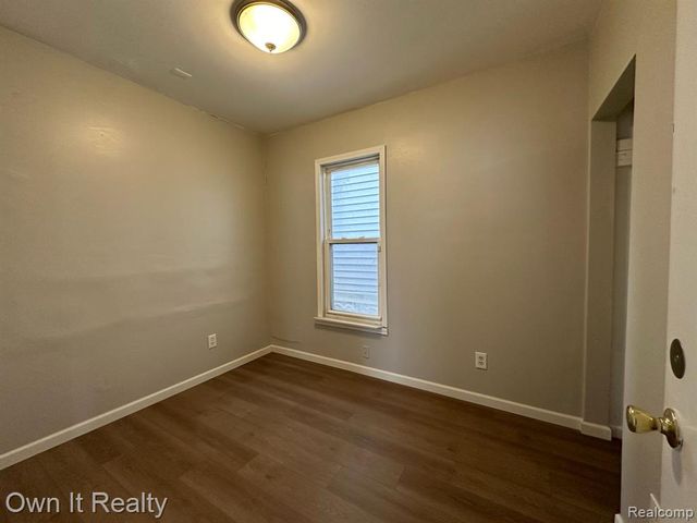 56 Oak Street, River Rouge, MI 48218