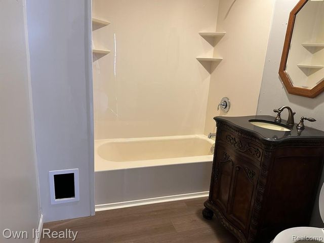 56 Oak Street, River Rouge, MI 48218