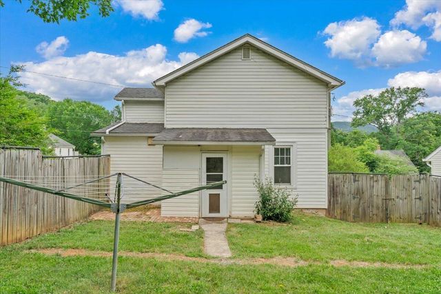 1364 Rose AVE SE, Roanoke, VA 24014