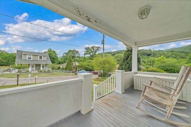 1364 Rose AVE SE, Roanoke, VA 24014