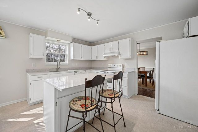 5984 Woodsbend Drive, Miami Twp, OH 45150