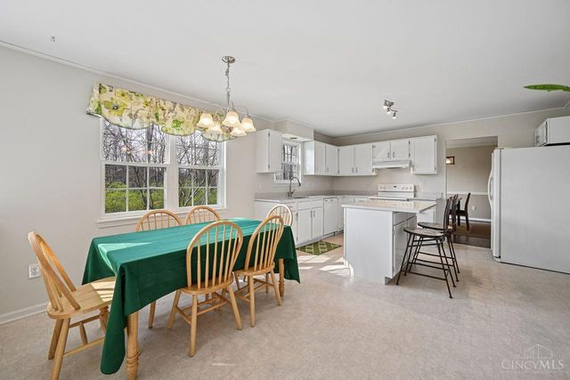 5984 Woodsbend Drive, Miami Twp, OH 45150