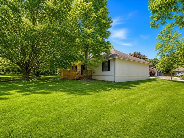1 Mills Lane, Bella Vista, AR 72714
