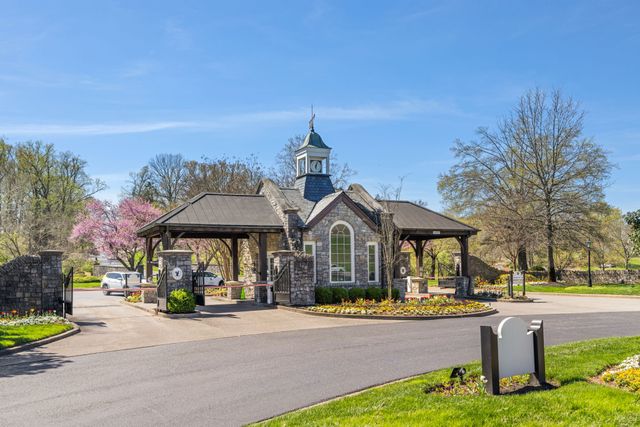 4 Winged Foot Pl, Brentwood, TN 37027