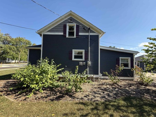 203 Linn Street, Baraboo, WI 53913