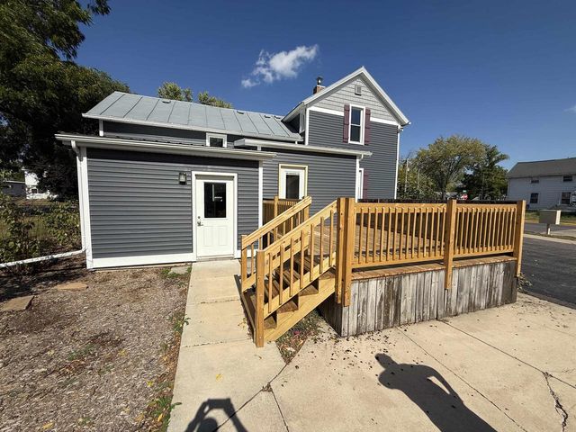 203 Linn Street, Baraboo, WI 53913