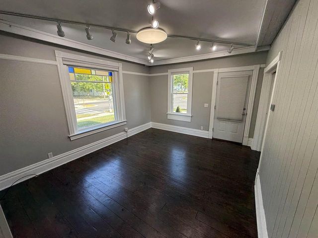 203 Linn Street, Baraboo, WI 53913