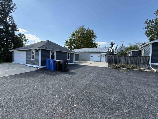 203 Linn Street, Baraboo, WI 53913