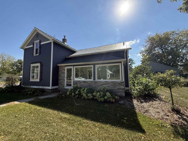 203 Linn Street, Baraboo, WI 53913