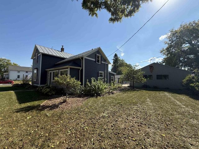 203 Linn Street, Baraboo, WI 53913