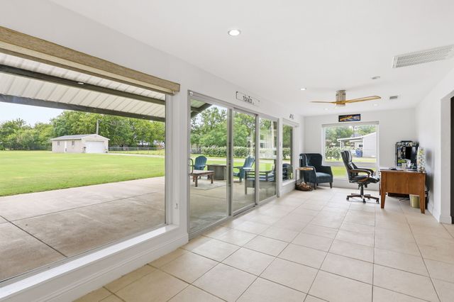 2815 Roosevelt Drive, Dalworthington Gardens, TX 76016