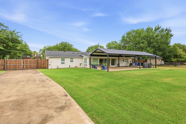 2815 Roosevelt Drive, Dalworthington Gardens, TX 76016