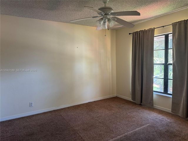 2795 NE 164th St 6, North Miami Beach, FL 33160