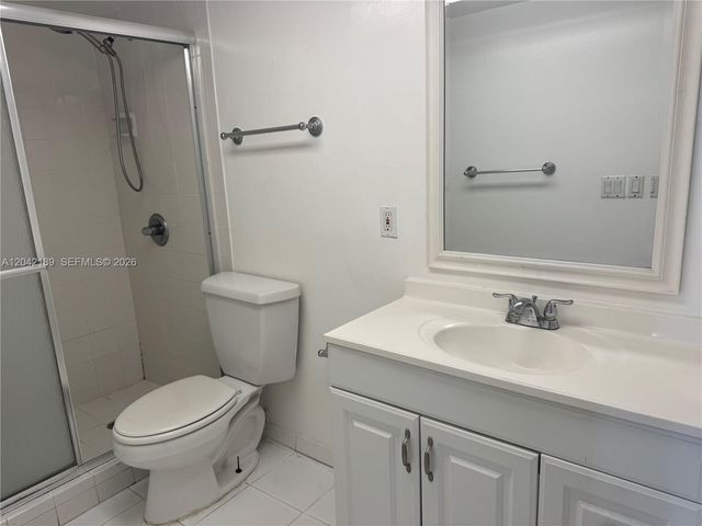 2795 NE 164th St 6, North Miami Beach, FL 33160