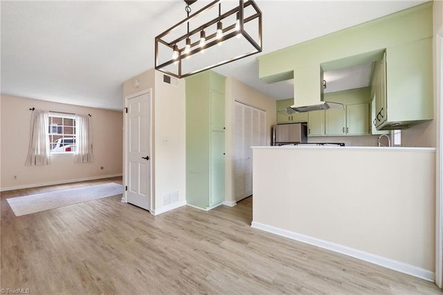 159 Charlestowne Circle, Winston-salem, NC 27103