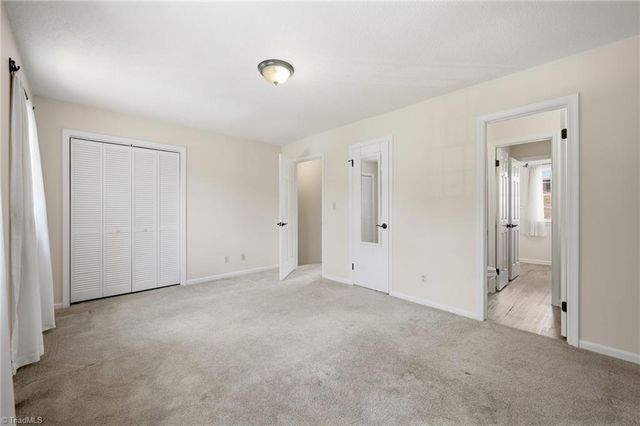 159 Charlestowne Circle, Winston-salem, NC 27103