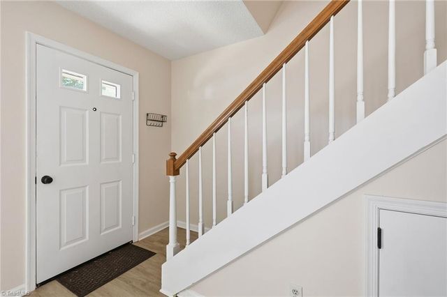 159 Charlestowne Circle, Winston-salem, NC 27103