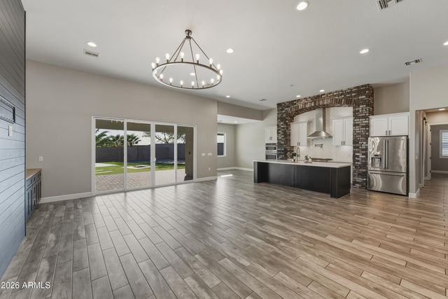 287 W CRIMSON SKY Court, Casa Grande, AZ 85122