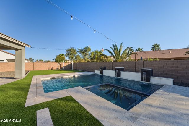 287 W CRIMSON SKY Court, Casa Grande, AZ 85122