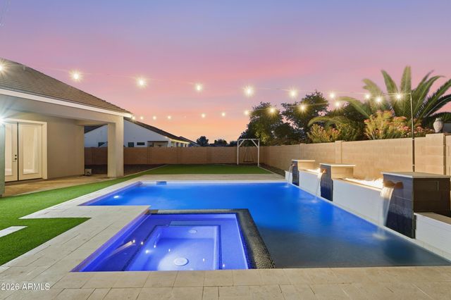 287 W CRIMSON SKY Court, Casa Grande, AZ 85122