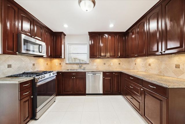 4530 T C Jester Boulevard, Houston, TX 77018