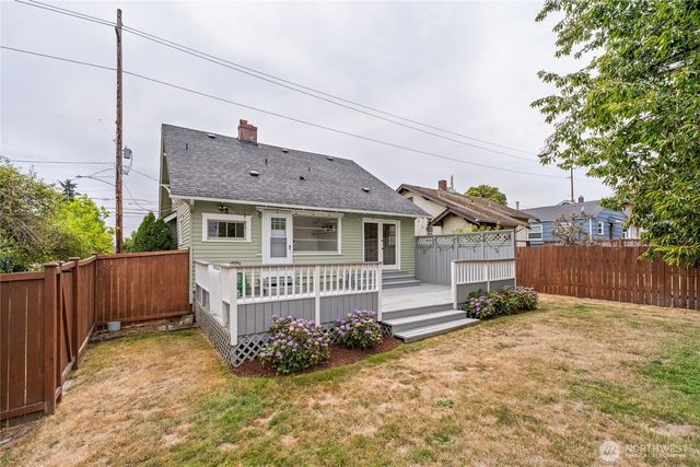 4201 N 24th Street, Tacoma, WA 98406